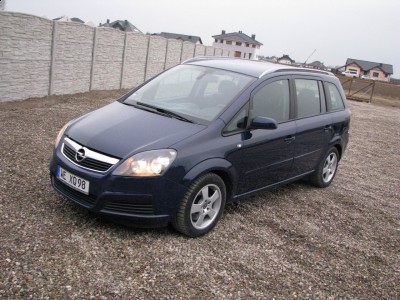 zafira3.jpg