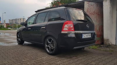 zafira -35.jpg